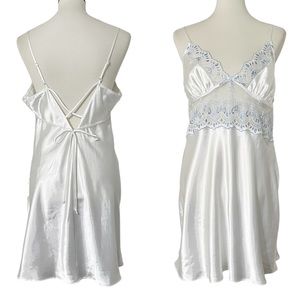 Linea Donatella Lace Slip Dress in‎ White and Blue